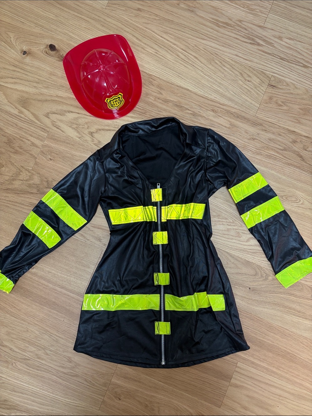Sexy Firefighter - Halloween Costume